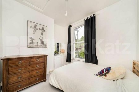 4 bedroom house located close to Upper Holloway - Photo 3