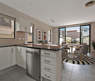 Four-Bedroom Duplex Close to Beach - Photo 2