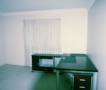 Tarragindi - Photo 1