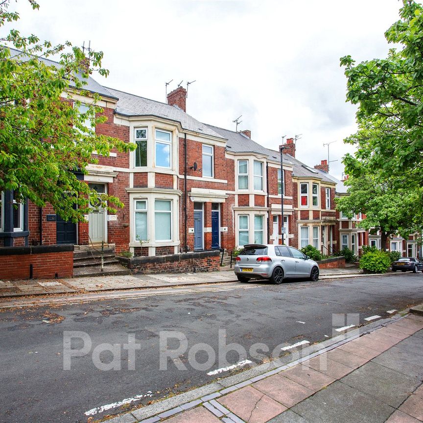 Amble Grove, Newcastle Upon Tyne - Photo 1