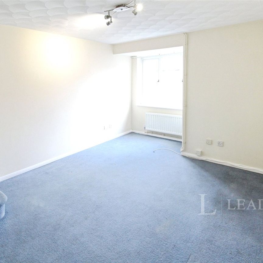 2 bedroom house to rent Twigden Court, Mount Pleasant Road, Luton, LU3 - Photo 1