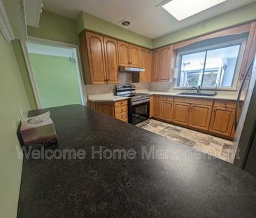 $2,195 / 3 br / 1 ba / Bright 3-Bedroom Upper Unit in St. Catharines - Photo 3
