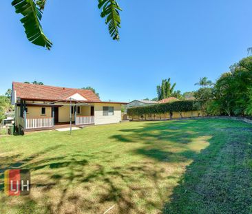 IMMACULATE FAMILY FRIENDLY HOME, IDEAL FOR ENTERTAINING ! - Photo 4