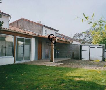 Location Maison 4 pièces 83m² PONT ST MARTIN 44860 - Photo 2