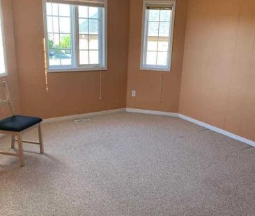 For Lease - 2419 Bankside Drive Unit# Upper, Mississauga, Ontario - Photo 3