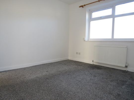 Wheatley Lane, Halifax - Photo 1