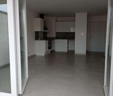 Location Appartement 2 pièces 41m² TOULON 83200 - Photo 2