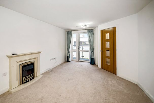 Bridge Avenue, Maidenhead, Berkshire, SL6 - Photo 1