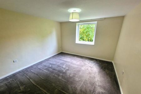 2 Bedroom Apartment To Let - Photo 2