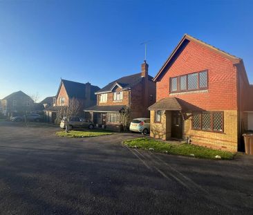 3 bedroom link detached house to rent - Photo 2
