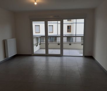 Location Appartement 2 pièces 51m² CRUSEILLES 74350 - Photo 3