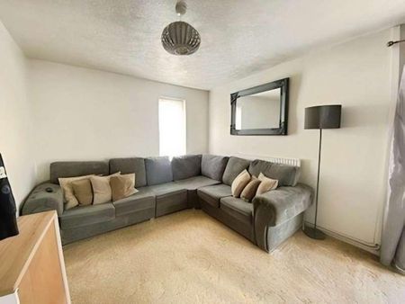 Priory Oak, Brackla, Bridgend, CF31 - Photo 3