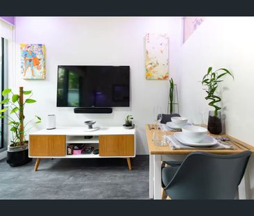 Stylish Inner-City Living in the Heart of Prahran - Photo 1