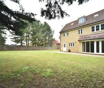 5 bedroom detached house to rent - Photo 1