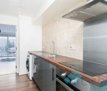 3 bedroom terraced house to rent - Photo 5