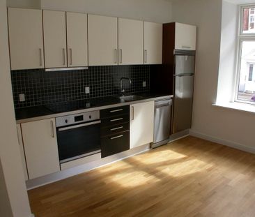 Moderniseret 2-værelses skønt beliggende i centrum af Aalborg - Foto 3