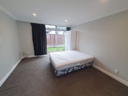 Affordable Studio Unit – Waihi Road Location - Photo 2