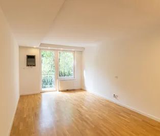 Helle 3 Zimmer-Wohnung mit Balkon in ruhiger Seitengasse Nähe U4 Braunschweiggasse - Photo 1