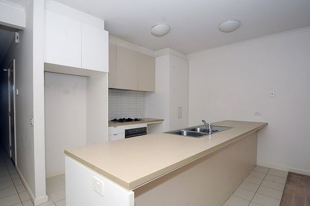 28 Newport Drive, Mulgrave - Photo 1
