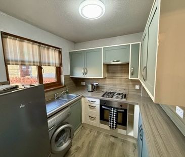 Springbank Terrace, Airdrie, ML6 - Photo 3