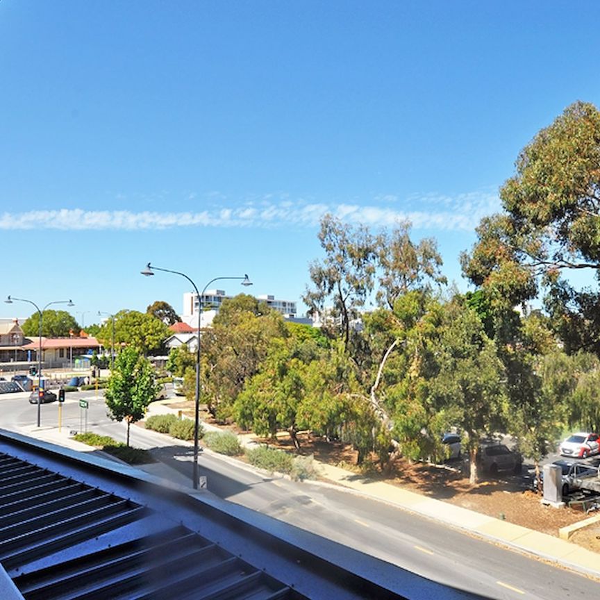 103/1 Davies Road, Claremont. - Photo 1