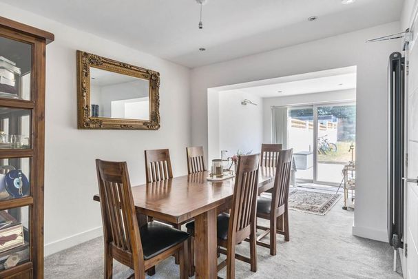 5 bedroom semi-detached house to rent - Photo 1