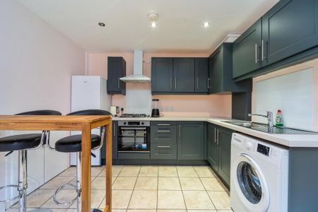 Apt 2, 172 Tates Avenue, Belfast, BT12 6ND - Photo 5