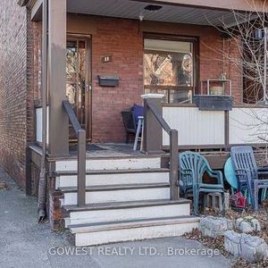 steps to subway and high park 1 bed main level - Photo 2