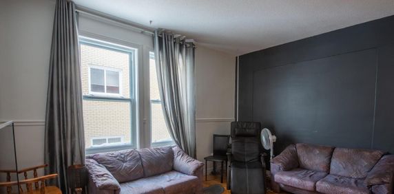 Immeuble - 317-327 Mont-Plaisant Grand 5 ½ - Secteur Cégep - Photo 2