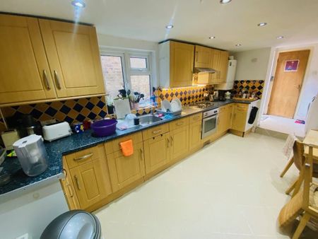 Room in a Shared House, Elswick Road, SE13 - Photo 4