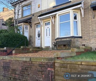 3 bedroom flat to rent - Photo 4