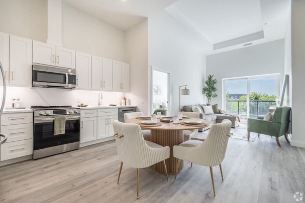 Elevated Kanata Rental Living. On The Park. - Photo 1