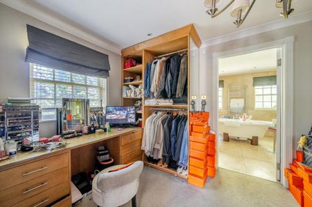 6 bedroom detached house to rent - Photo 5