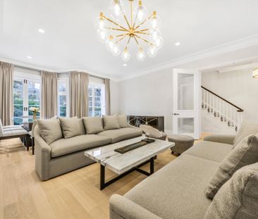 4 Bedroom house for let in Kensington, W8 - Photo 3