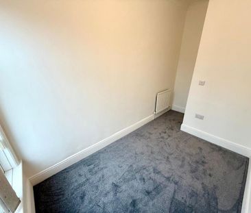 3 bedroom end of terrace house to rent - Photo 6