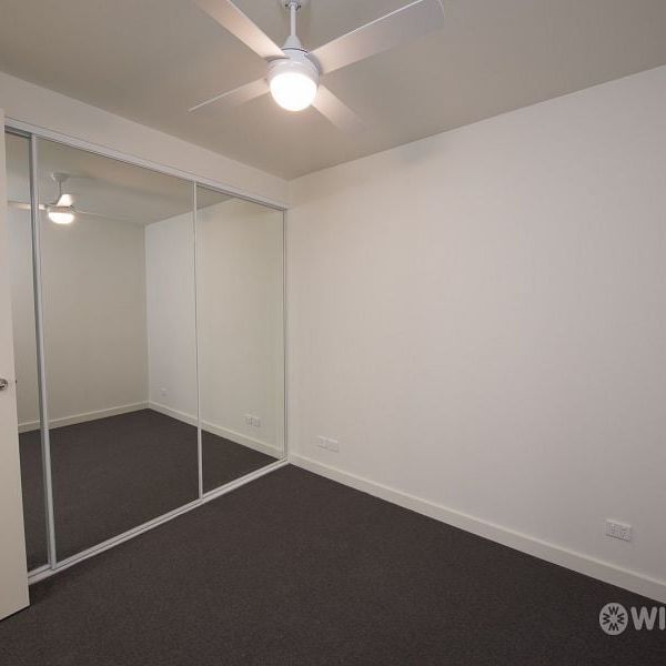 Modern stunner in the heart of Ormond - Photo 1