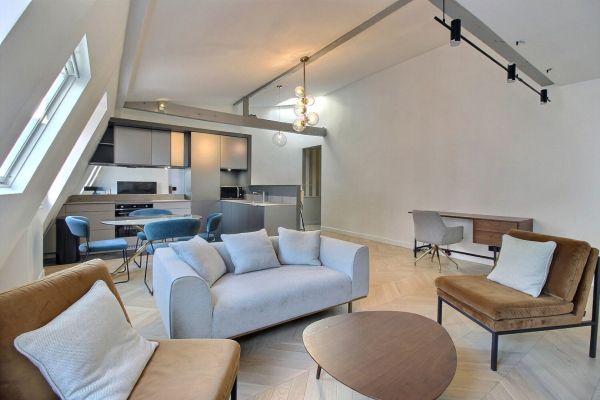 Appartement à louer à Paris 8Ème - Photo 1