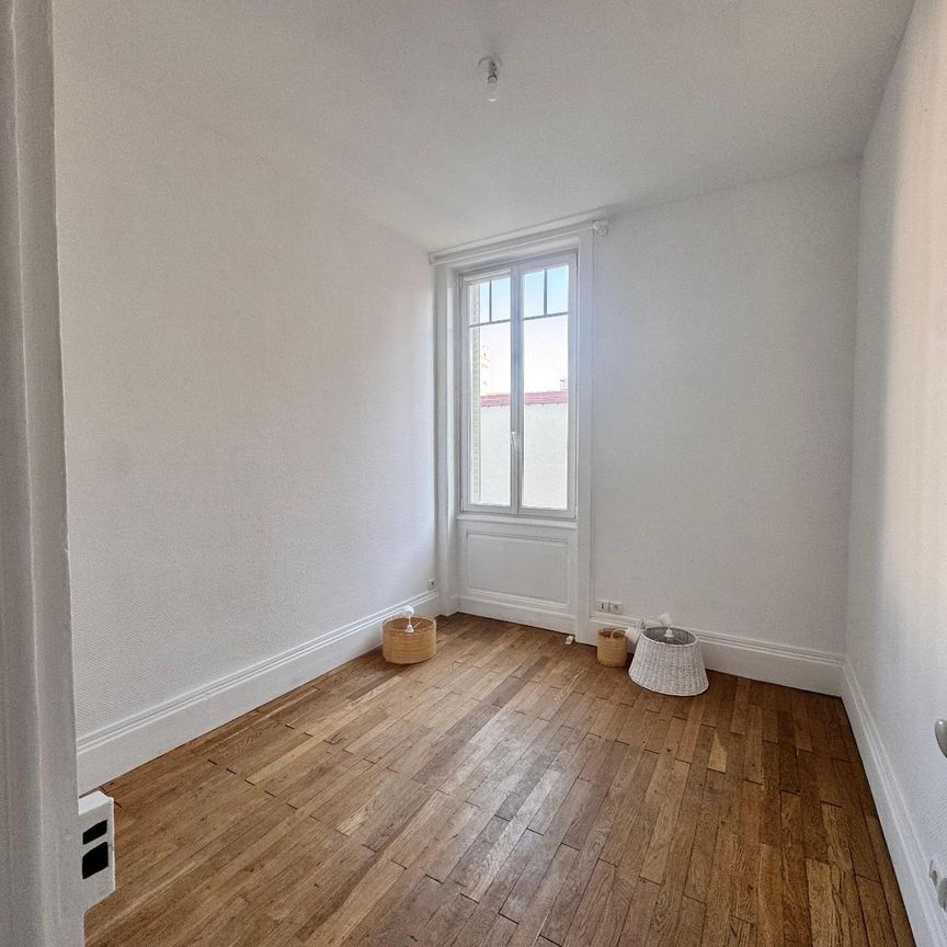 Location Appartement 3 pièces 53m² ECULLY 69130 - Photo 1