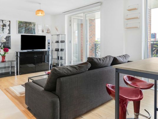 1 Bed Flat, Keir Hardie, E16 - Photo 1