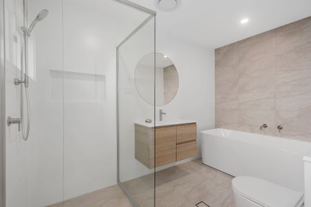 Brand New Stylish 3 Bedroom Home - Photo 2