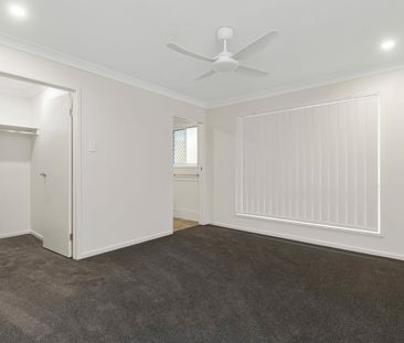 Family Home in White Rock - Walk to Nature! - Photo 3