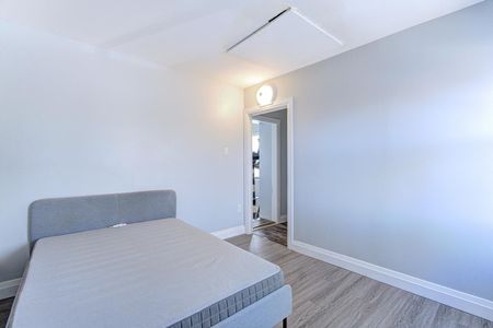 For Lease - 1762 Keele Street, Toronto, Ontario - Photo 2