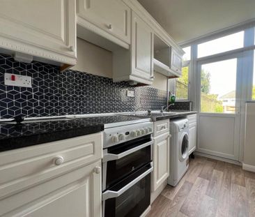 3 bedroom terraced house to rent - Photo 4