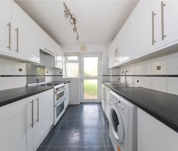 3 bedroom detached house to rent - Photo 6