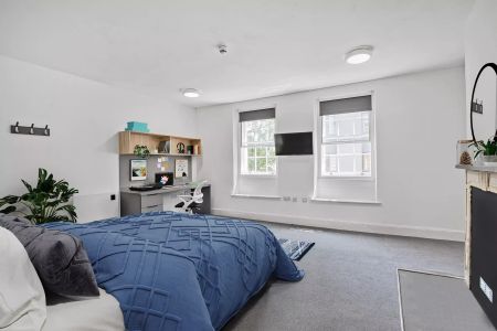 Bronze Studio - Photo 5