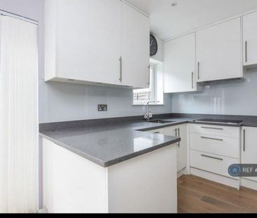 2 bedroom terraced house to rent - Photo 2