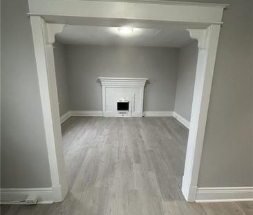 For Lease - 983 Main Street Unit# 6, Hamilton, Ontario - Photo 4