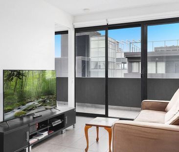 Modern convenient living- Enjoy the balcony view under the stars. - Photo 1