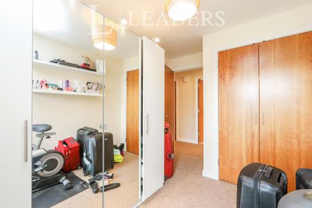 2 bedroom flat to rent - Photo 4