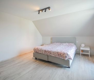 Ruim duplex-appartement met 3 slaapkamers en terras - Photo 6